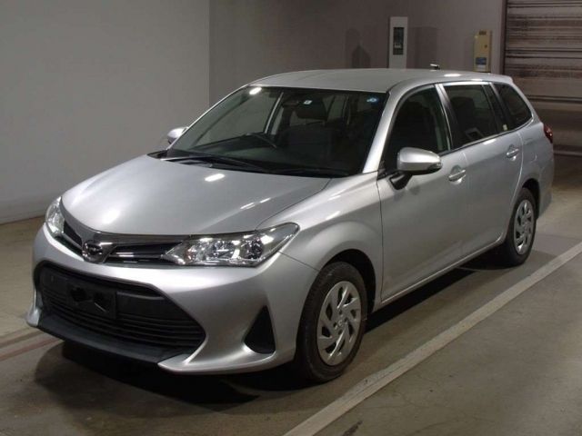 2194 Toyota Corolla fielder NRE161G 2018 г. (TAA Chubu)